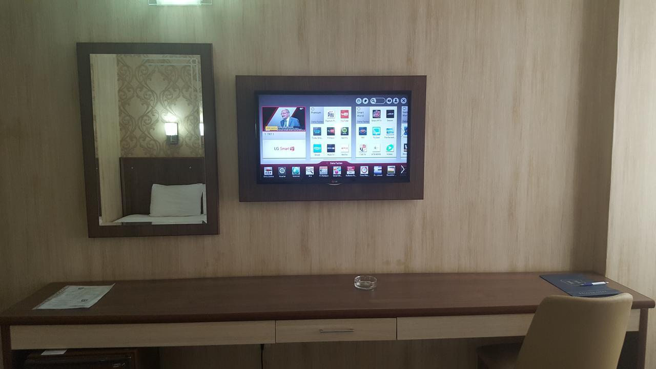 Hosta Otel Άδανα Εξωτερικό φωτογραφία